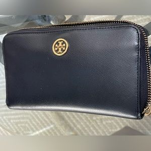 Tory Burch Zip Continental Wallet